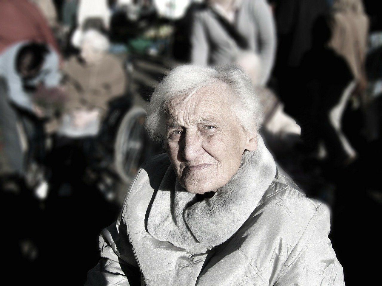 Opieka nad osobą z demencją – poradnik dla opiekuna